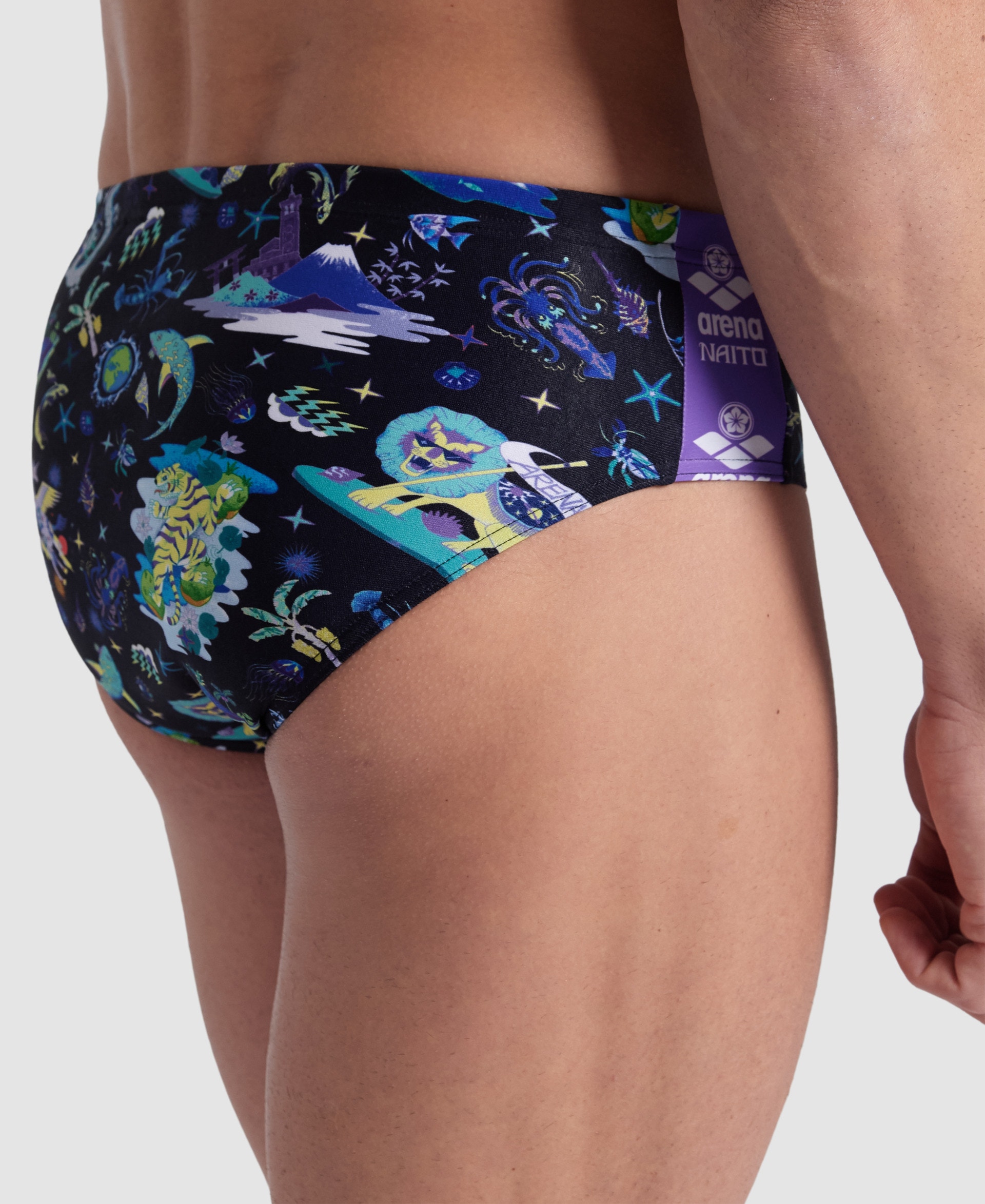 007530-550-men-s-arena-fun-planet-swim-briefs-05.d4adea21