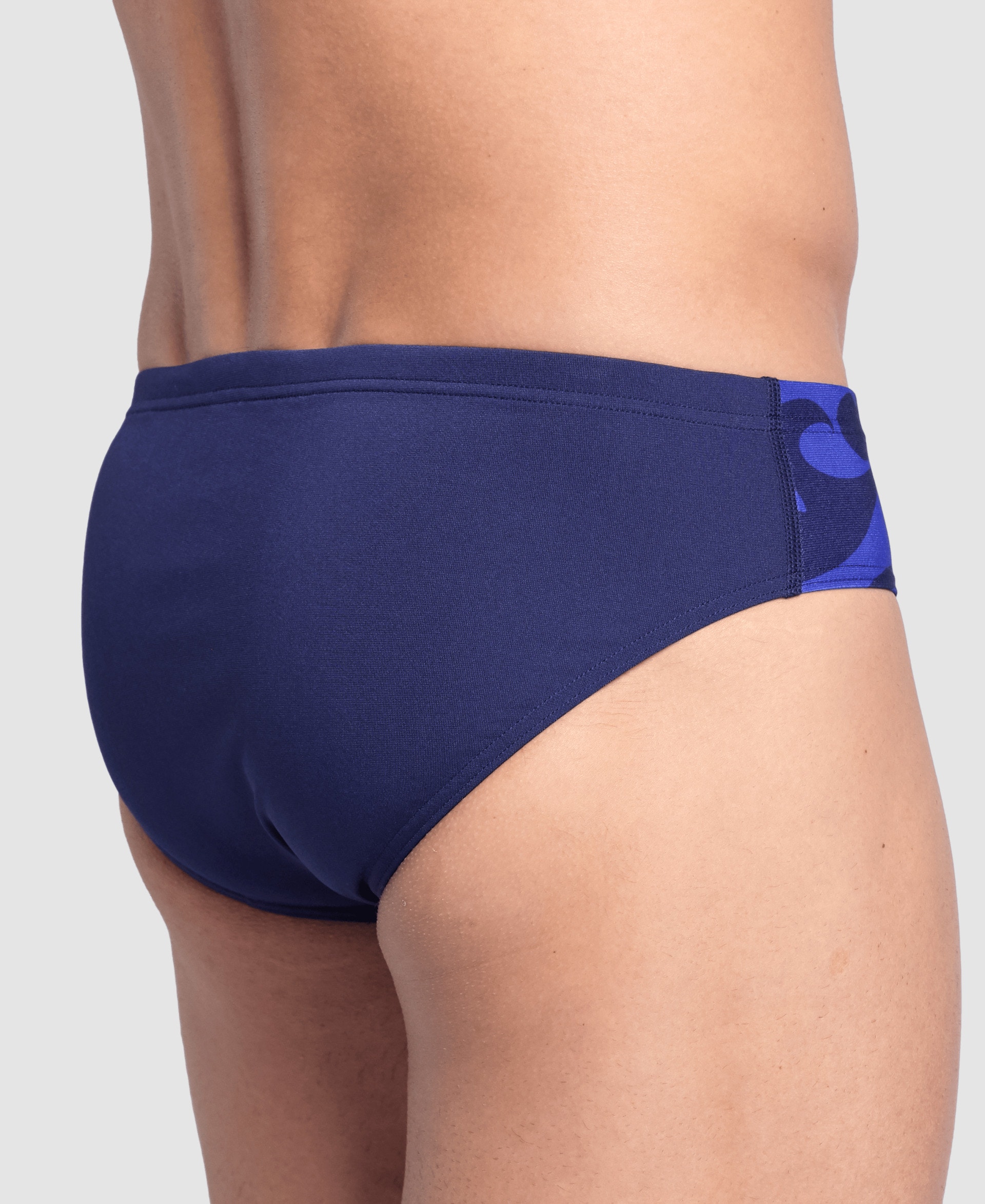 008300-700-men-s-arena-surfs-up-ii-swim-briefs-05.0a006c20